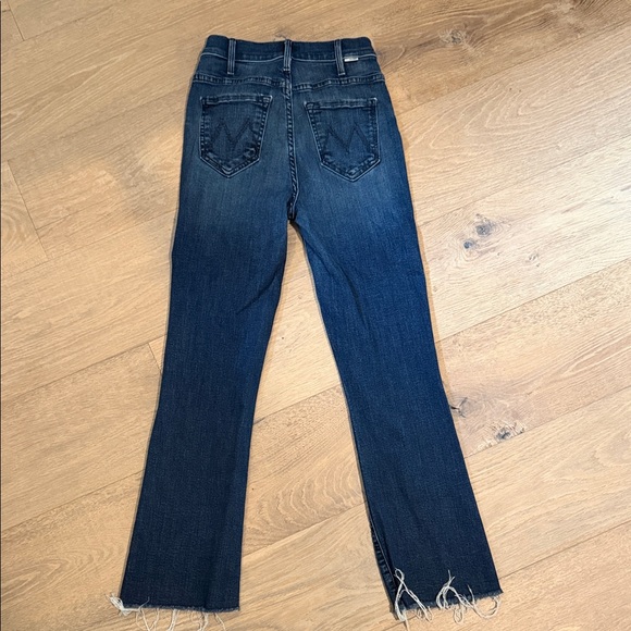 MOTHER Dark Blue Flare Jeans : Hustler Ankle Fray Mint Condition - Picture 6 of 8